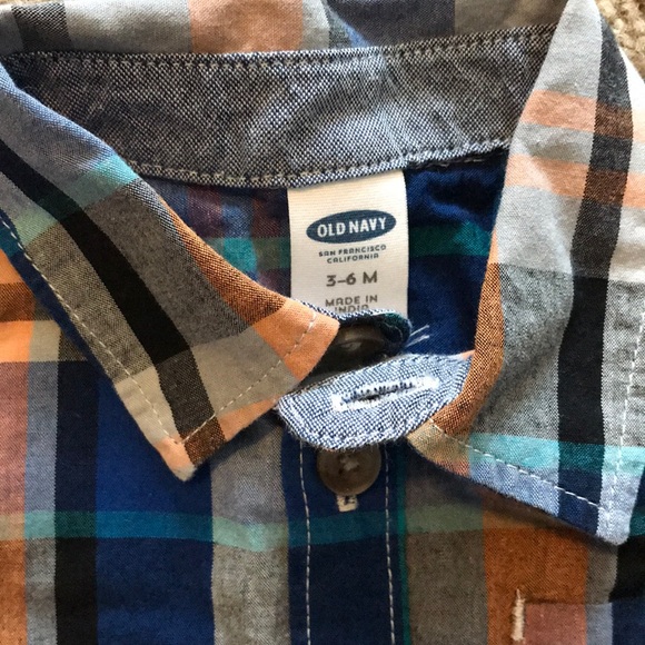 NWT Old Navy Button Down plaid shirt (3-6 month) - Picture 2 of 2